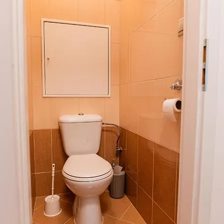 Private 1 Km From Center With Kitchen Apartamento *