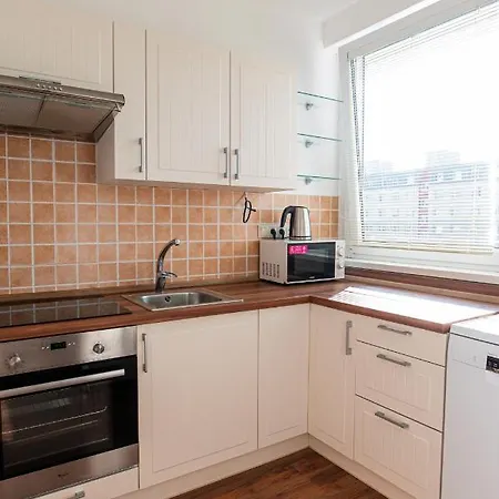 Apartment Private 1 Km From Center With Kitchen Bratislava