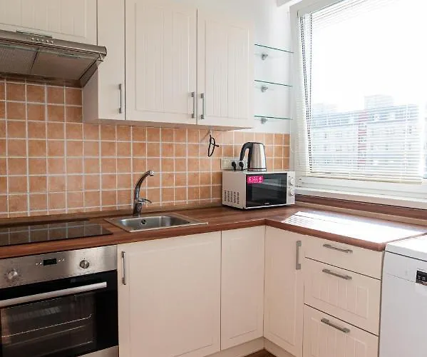 Apartmán Private 1 Km From Center With Kitchen Bratislava